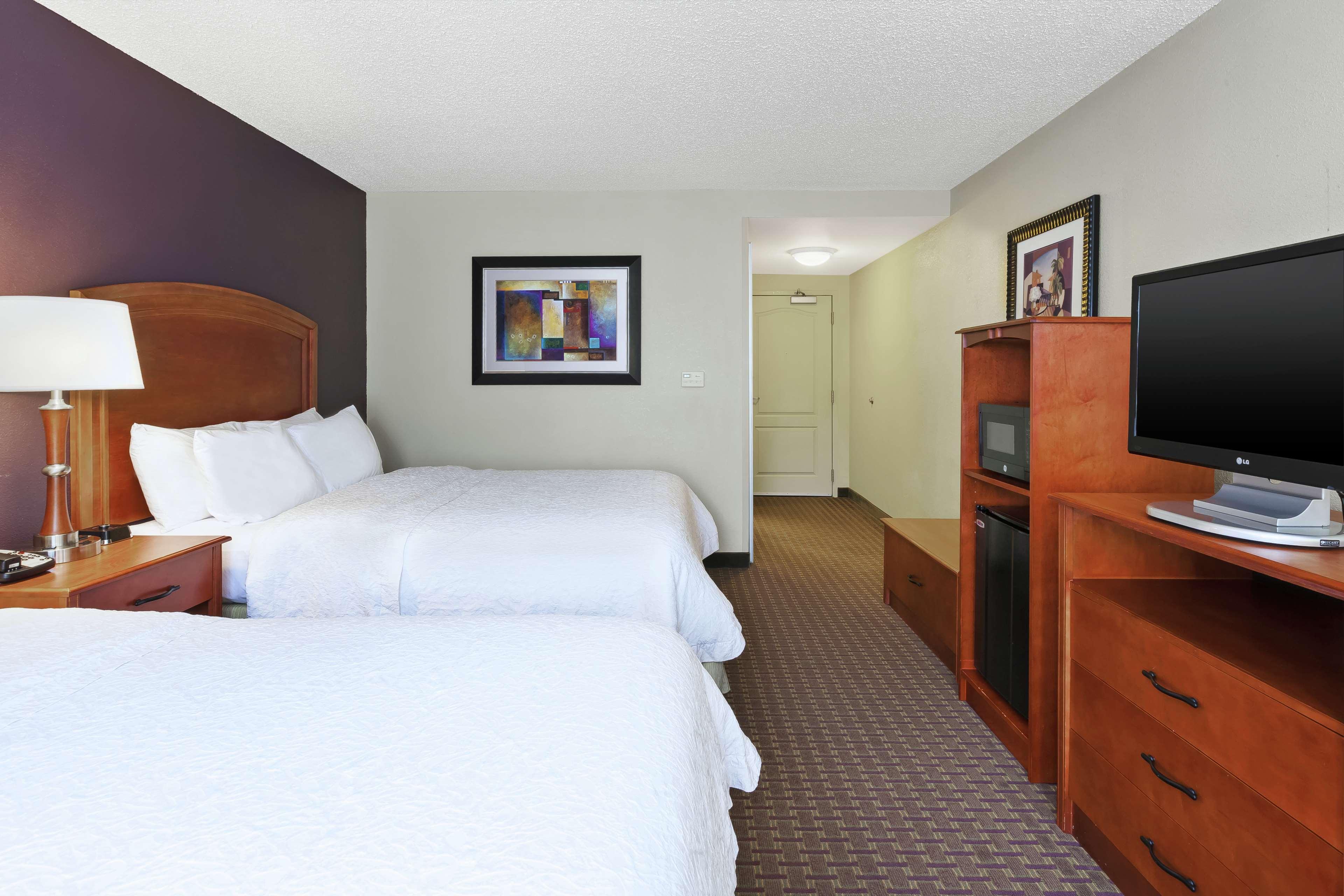 Hampton Inn & Suites Grand Rapids-Airport 28Th St Cascade Exterior foto